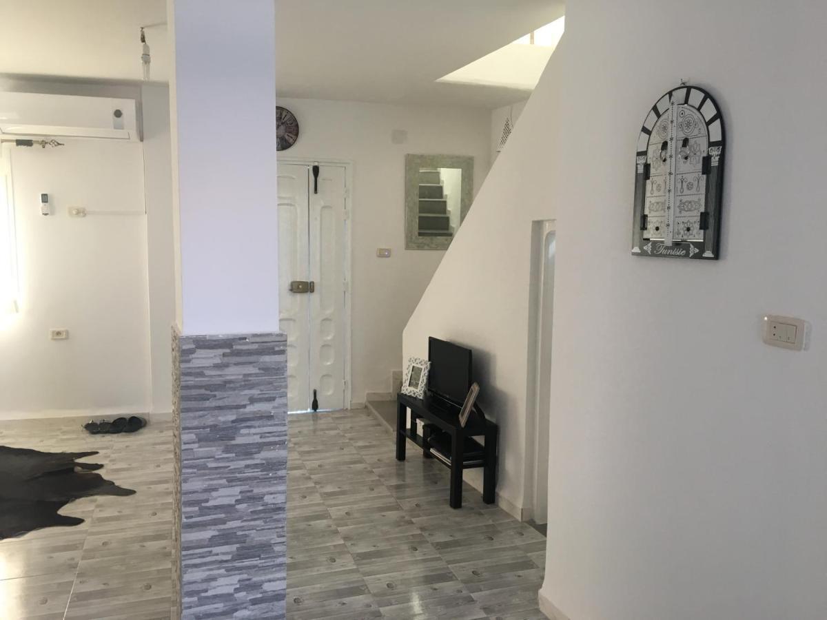 Ain Draham Sejour 1, Appartement Deux Pieces, Prive,Seulement Familles!!! Netflix, Youtube Exterior photo